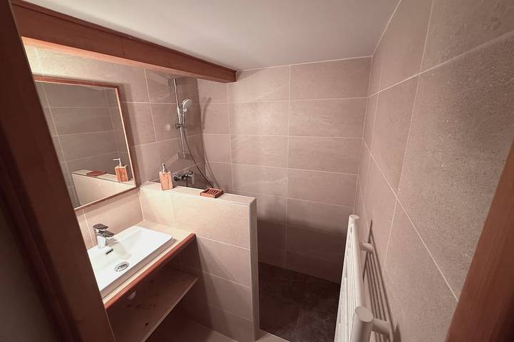 Chalet pour 4 personnes, avec jacuzzi et balcon à Le Grand-Bornand - 4