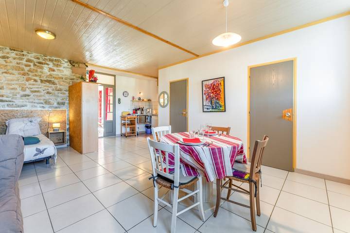 Casa Vacanze 'Gîte - Le Samiege' con Terrazza Privata, Giardino Comune e Wi-Fi in Goudargues, Nimes e dintorni