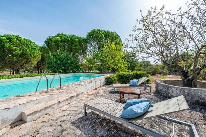 Trullo für 2 Personen, mit Pool und Garten in Apulien