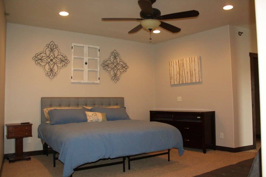 Ganze Wohnung, Penthouse im Herzen von Downtown Fargo mit privater Dachterrasse in Fargo, North Dakota