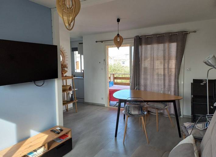 Chalet pour 4 personnes, avec vue sur le lac et balcon dans l' Aude - 2