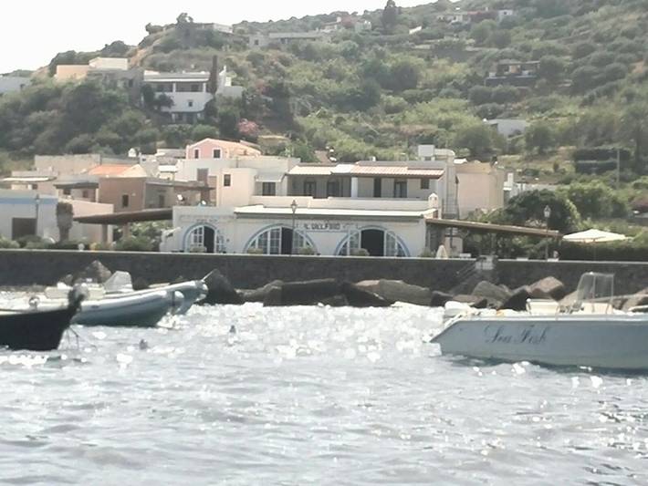 Hôtel pour 2 personnes, avec terrasse ainsi que vue et jardin à Santa Marina Salina - 4