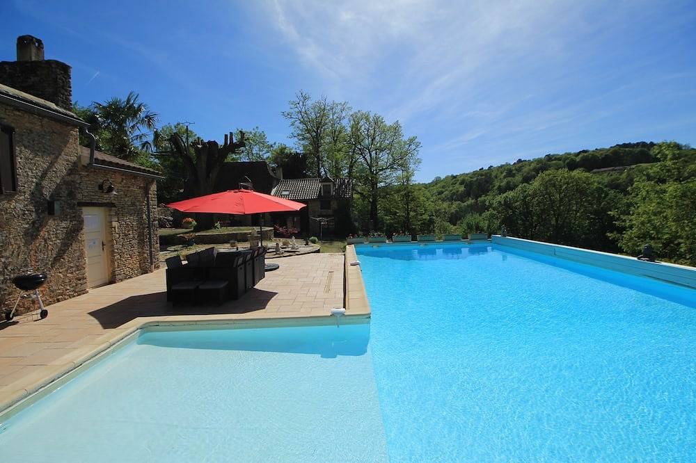 Charmante maison en pierre avec piscine privée au coeur du Périgord Noir in Urval, Périgord Pourpre