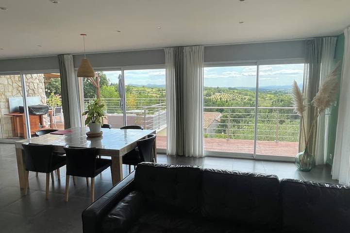 Location de vacances pour 10 personnes, avec jardin à Barjac - 4