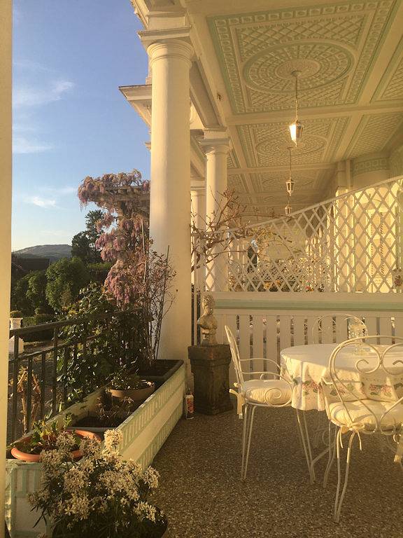 Gîte pour 4 personnes, avec jardin ainsi que terrasse et vue sur le lac dans Parc du Bois Vidal - 2