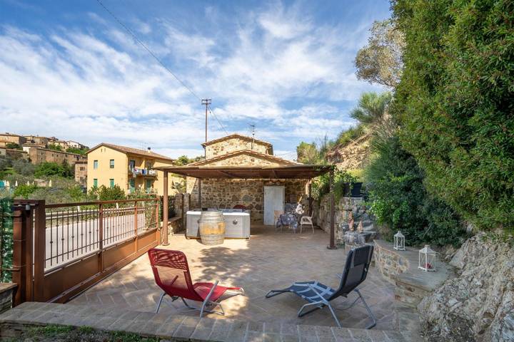 Gîte pour 2 personnes, avec jardin à Montalcino - 3