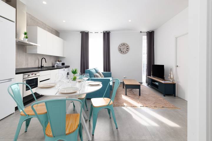 Ferienwohnung für 6 Personen, mit Balkon in Valencia