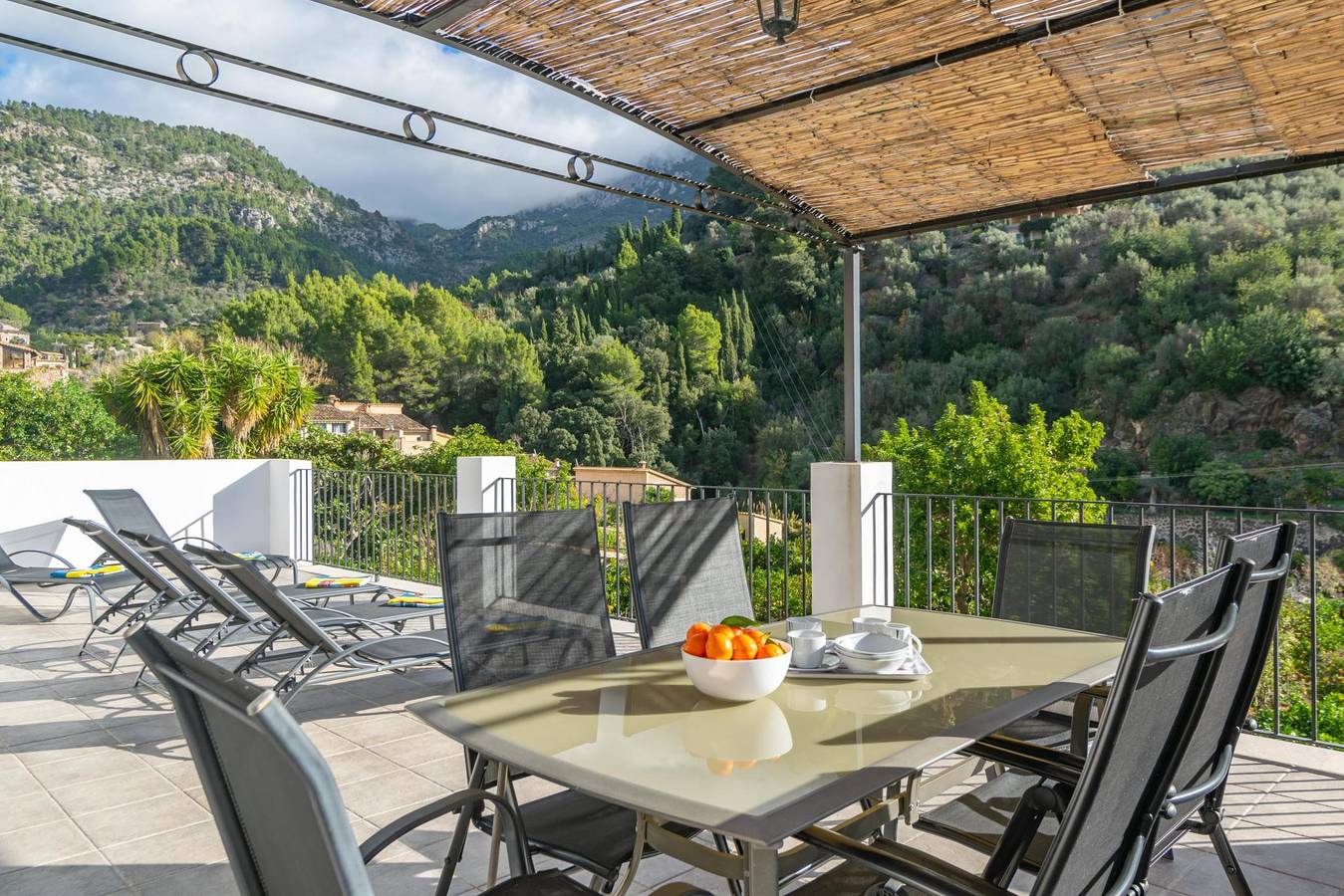 Cas Decu - Maravillosa casa de pueblo con vistas a la Serra de Tramuntana - Wifi Gratis in Fornalutx, Mallorca Oeste