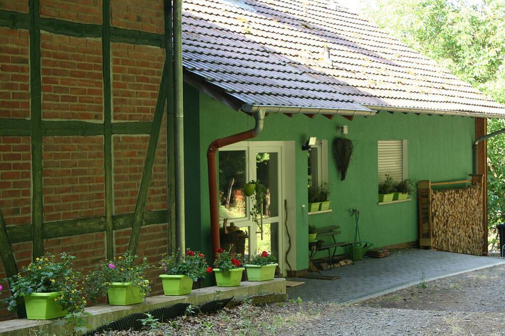 Geheel appartement, Pure nature: Apartment 'Tawny Owl' at 'Frau Holle' (Mother Hulda), dogs welcome in Eschwege, Werra-Meißner-Kreis