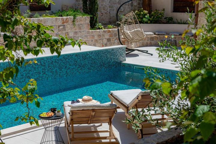 Villa per 8 persone, con giardino e piscina nonché panorama in Dubrovnik