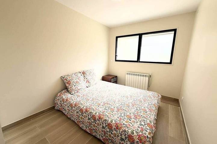 Ganze Wohnung, Qhome 8 - Cozy 2-Bedroom Apartment Between Paris and Disney in Noisy-le-Grand, Seine-Saint-Denis