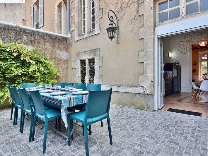 Location de vacances pour 12 personnes, avec terrasse dans Office De Tourisme Du Chateau D Olonne - 2
