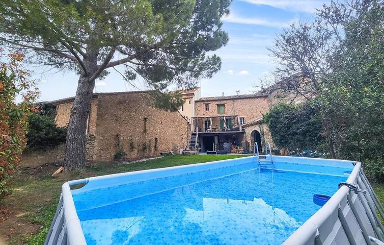 Location de vacances pour 10 personnes, avec vue et jardin à Gabian - 2