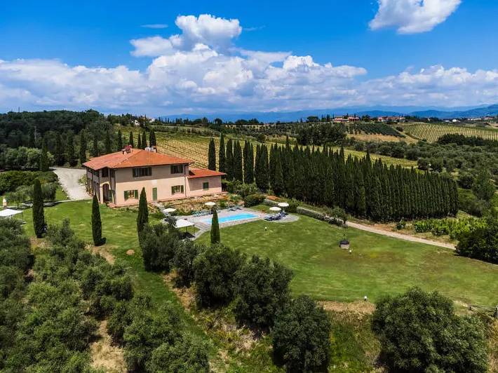 Agriturismo per 24 persone, con piscina e giardino a Cerreto Guidi