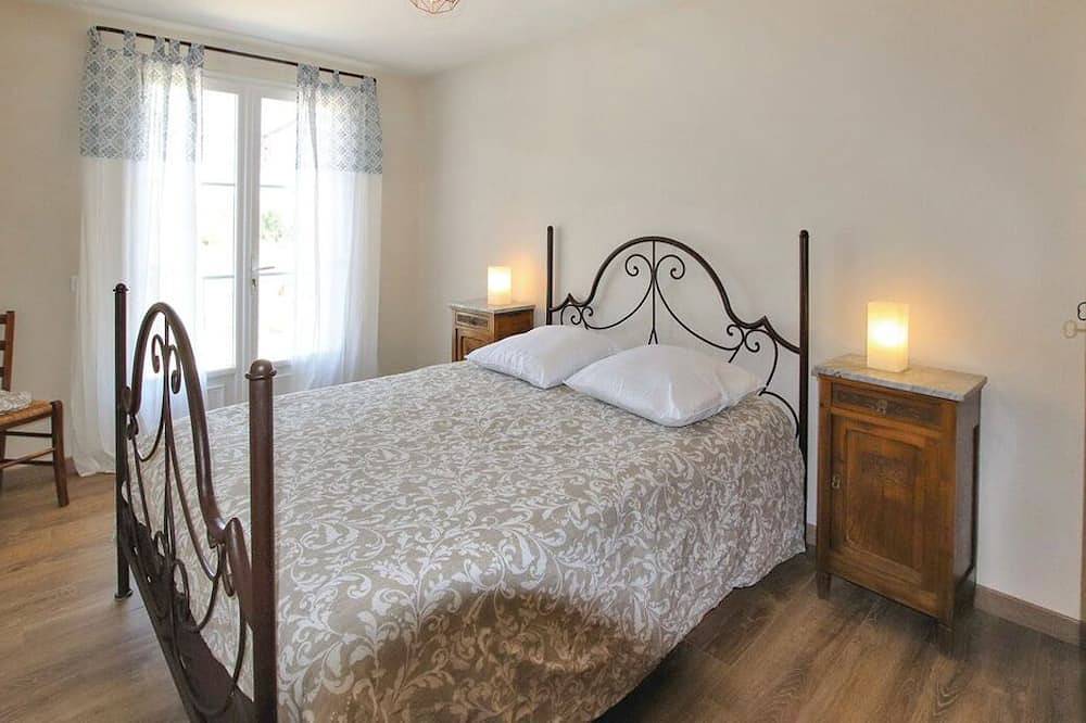 Rustig landhuis met privézwembad in Mormoiron, Parc naturel régional du Mont-Ventoux