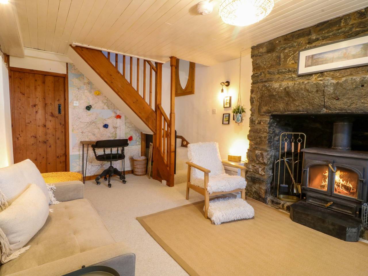 Waterfall Retreat in Blaenau Ffestiniog, Snowdonia