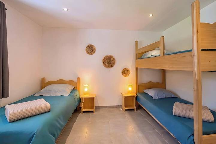 Ganze Wohnung, Casa-Grand Laus: Duplex familial, sauna et jacuzzi in Abriès, Queyras