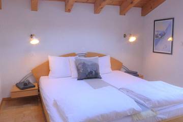 Ferienwohnung für 6 Personen, mit Balkon in Täsch