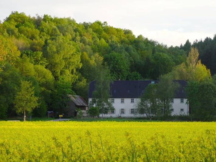 Entire apartment, Apartment 'Vorwerk Biensdorf' with Mountain View, Shared Garden and Wi-Fi in Lichtenau, Chemnitz (region)