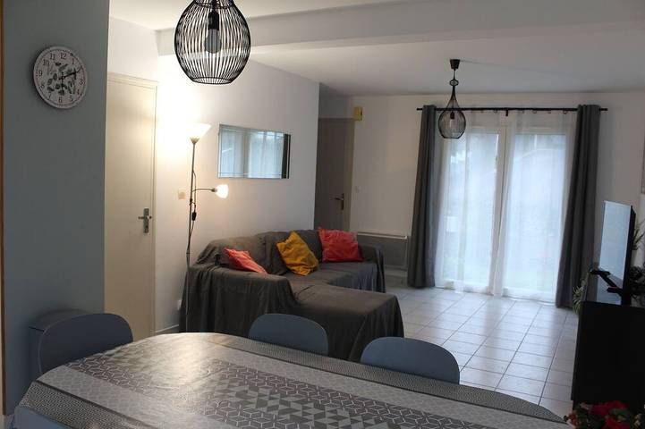 Gîte pour 5 personnes, avec jardin