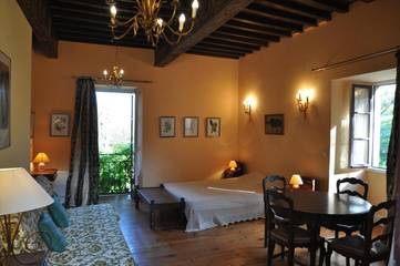 Gîte pour 6 personnes, avec jardin et vue à Autoire