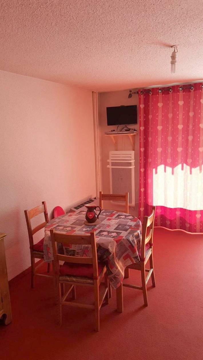 Gîte pour 4 personnes, avec balcon et vue dans Office De Tourisme De Saint Francois Longchamp