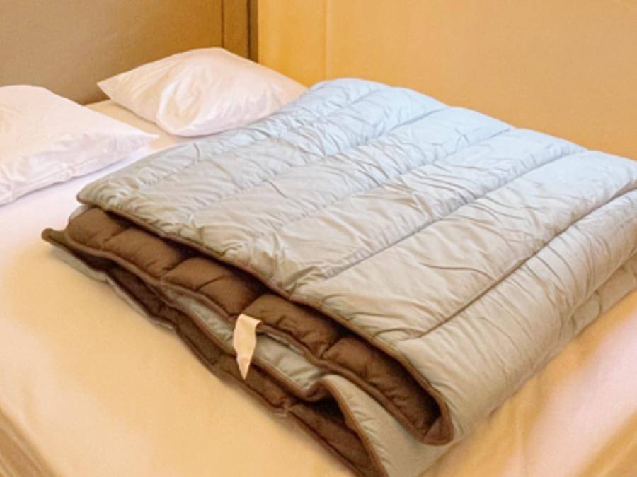 Camping Les Madières - Tente en toile et en bois 4 personnes - Lodge 2 chambres/ Sans sanitaires in Pordic, Côte de Goëlo