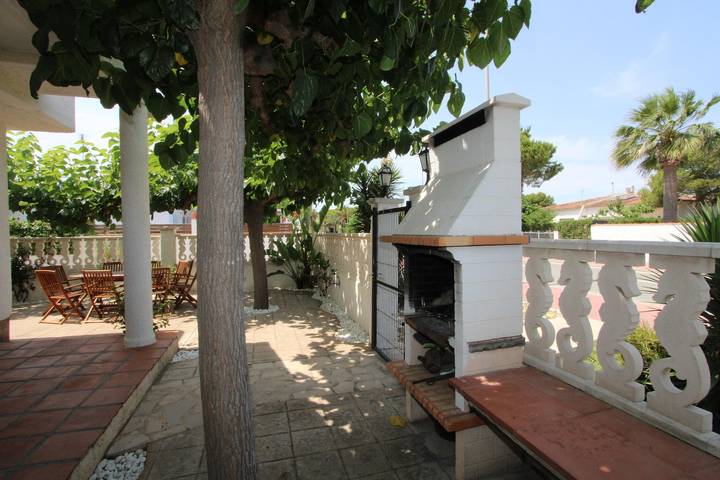 Casa rural para 6 personas, con vistas además de terraza y jardín en Delta del Ebro - 2