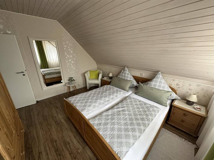 Ferienwohnung für 2 Personen, mit Balkon und Garten, kinderfreundlich in Rhens - 4