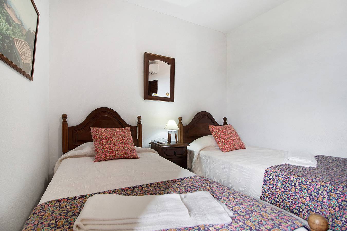 Quarto 'Quarto 1 - Casa Do Adro' com Vista para a Montanha, Wi-Fi e Ar Condicionado in Soajo, Gerês