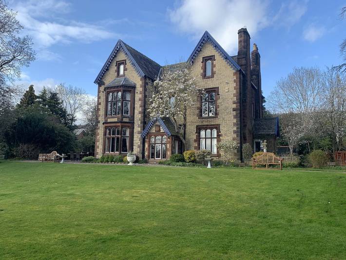 Log cabin for 14 people, with Garden in Penrith