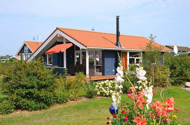 Ferienhaus für 4 Personen, mit Terrasse und Garten sowie Sauna in Schönhagen