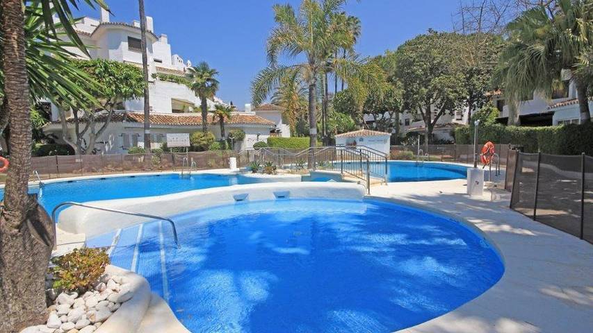 Vakantiewoning voor 7 personen, met zwembad en tuin in Elviria