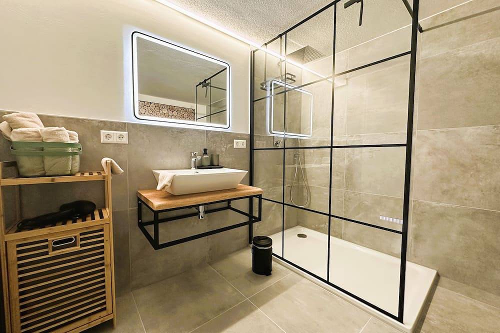 Ganze Wohnung, Rottweiler Ferienwohnung - Moderne Ferienwohnung mit Nähe zum Wasserturm in Rottweil, Mittlerer Schwarzwald