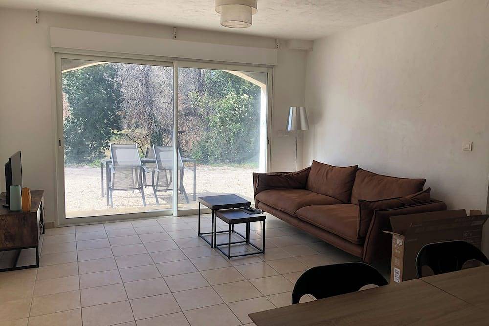 Apartamento entero, Holiday rent in a provencal house. Capacity: 2/4 people in Saint-Maximin-la-Sainte-Baume, Región Brignoles