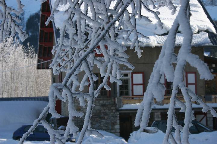 Gîte pour 14 personnes, avec jardin et terrasse dans Bauges - 2