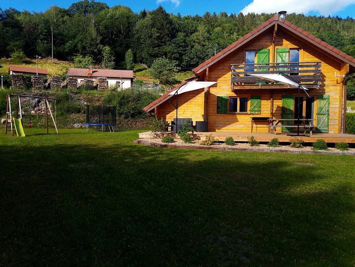 Gîte pour 6 personnes, avec terrasse et jardin, animaux acceptés