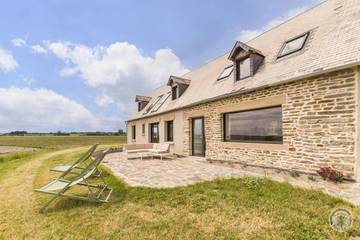 Gîte pour 10 personnes, avec jardin et terrasse dans Le Grouin du sud