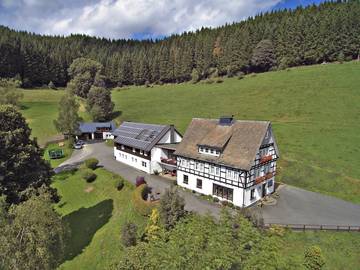 Hütte für 4 Personen, mit Garten, kinderfreundlich im Sauerland