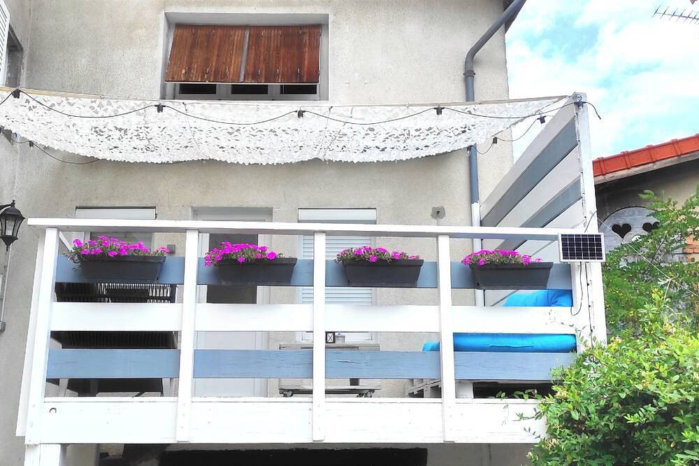 Appartement entier, Studio duplex avec terrasse in Lempdes, Région de Clermont-Ferrand