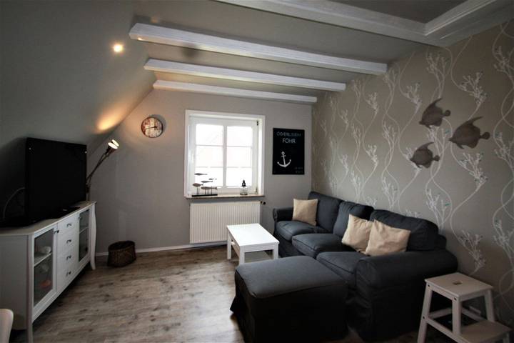 Ganze Wohnung, Platz für bis zu 5 Personen, Garten & 500 m zum Strand in Nordfriesische Inseln (Schleswig-Holstein) (Schleswig-Holstein), Utersum