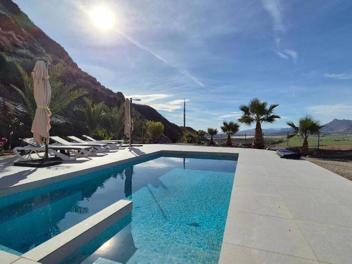 Casa rural para 4 personas, con Jacuzzi y Terraza en Águilas