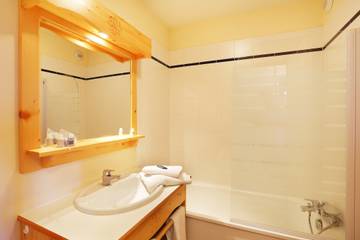 Vacation Rental for 4 Guests in Fontcouverte-la-Toussuire, Saint-Jean-de-Maurienne region, Picture 4