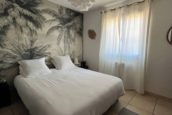 Location de vacances pour 6 personnes, avec Terrasse et Jardin à Althen-des-Paluds - 4