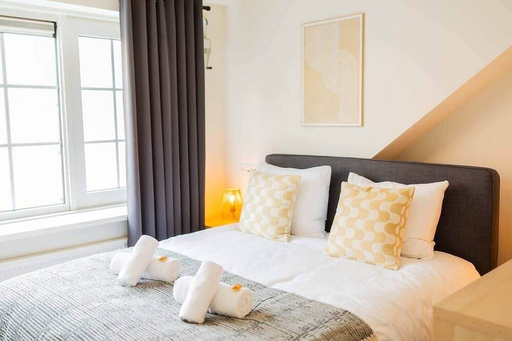 Entire apartment, Premium 70m2 Two-Bedroom Apartment - Sd23H in Eindhoven, North Brabant