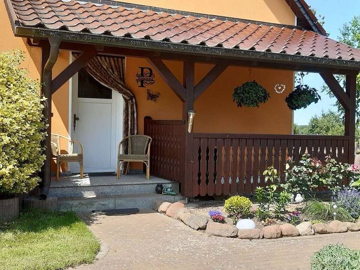 Ferienhaus für 2 Personen, mit Terrasse und Garten in Dargen