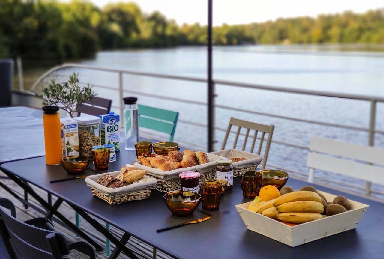 Superior Cabin on Boat in Nantes, Région de Nantes