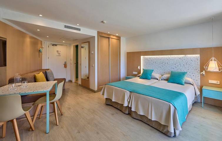 Location de vacances pour 2 personnes, avec vue sur le lac et jardin ainsi que piscine et vue dans Playa de Muro - 3