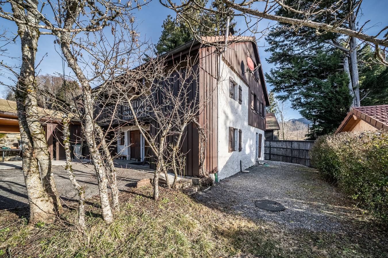 Chalet 'Authentique En Vallée Verte' con vistas a la montaña, terraza compartida y Wi-Fi in Bogève, Thonon-les-Bains region