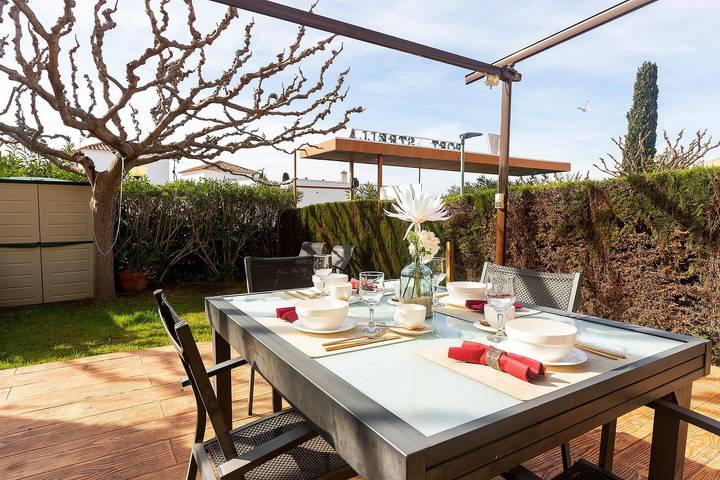 Casa rural para 11 personas, con Balcón y Terraza además de Jardín y Piscina en Roses - 2